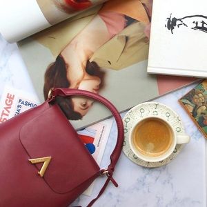 LEATHER Boutique Burgundy Shoulder Bag